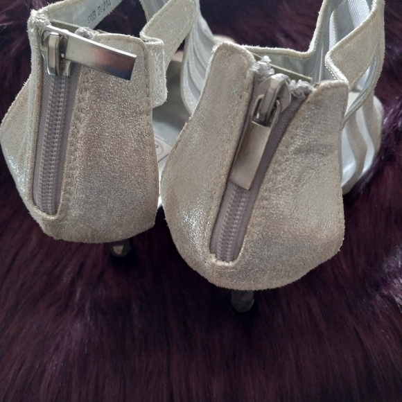 Silver Dyables Shoes - Picture 4 of 7